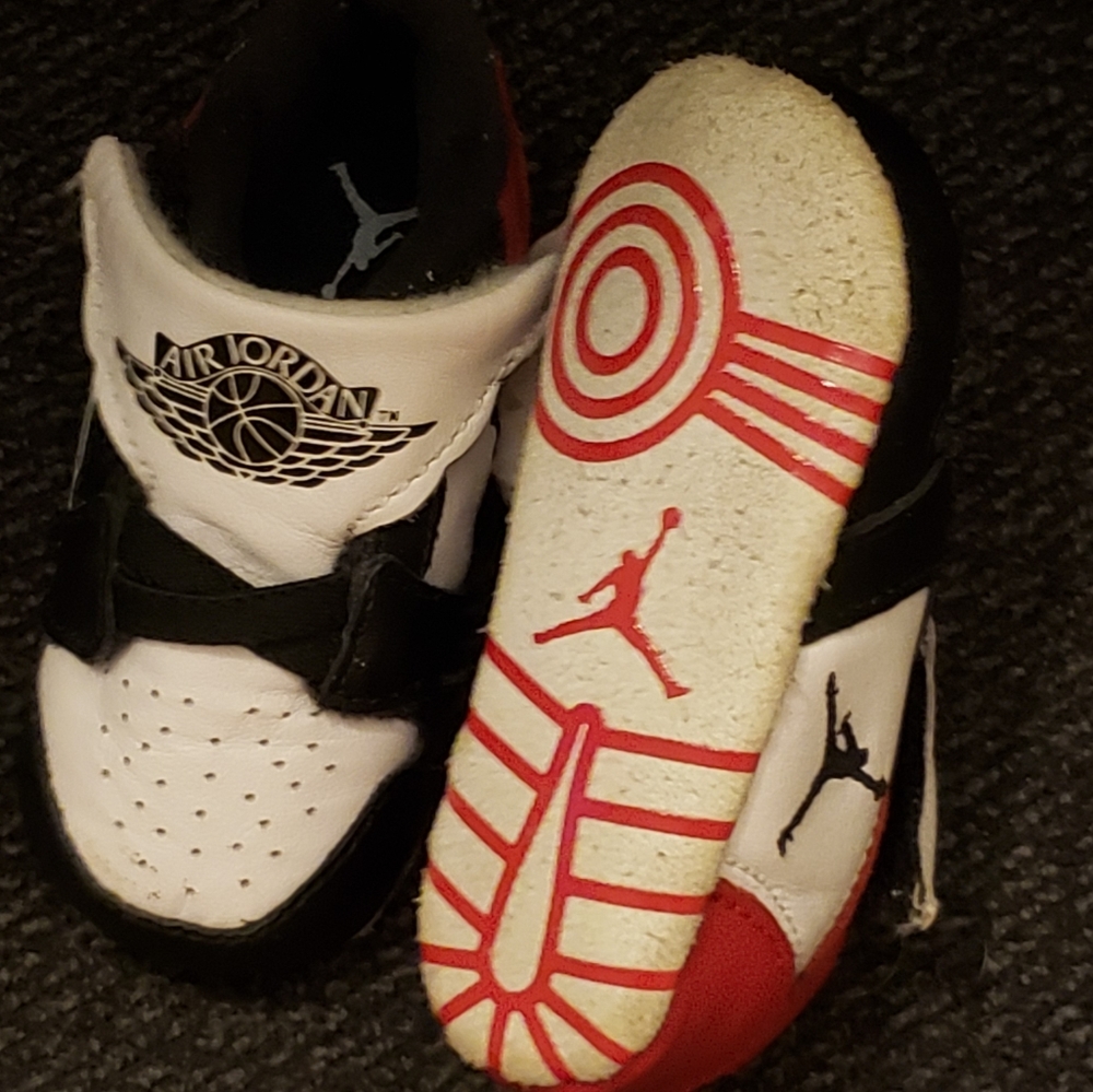 Baby shoes